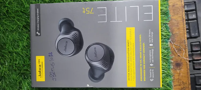 Buy used Jabra Elite 75t Wireless Earbuds Black Active Noise Cancellation online on Resellpur