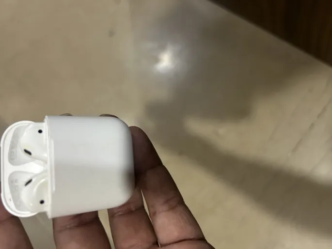 Sold second hand Apple Airpods 2nd Generation, Good Condition, White Wireless Earbuds on Resellpur