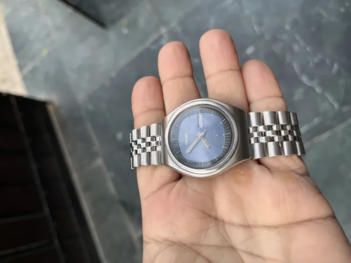 Buy used Seiko Vintage Automatic Watch Silver Stainless Steel Blue Dial online on Resellpur