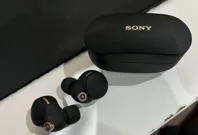Buy used Sony WF-1000XM4 - Used - Unisex - Wireless Earbuds - Black - Size: N/A - LDAC 32bit Audio online on Resellpur
