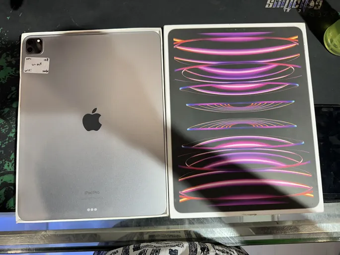 Buy used Apple Ipad Pro M2 12.9 Inch 128GB Wifi Only Silver 10/10 Condition online on Resellpur