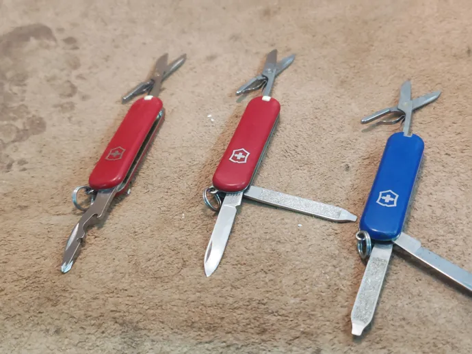 Buy used Victorinox Classic SD + Jetsetter + Classic SD Blue Combo | Swiss Army Knife EDC Bundle online on Resellpur