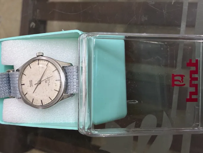 Sold second hand HMT Janata Hindi Vintage Mechanical Wristwatch 17 Jewels Para Shock on Resellpur