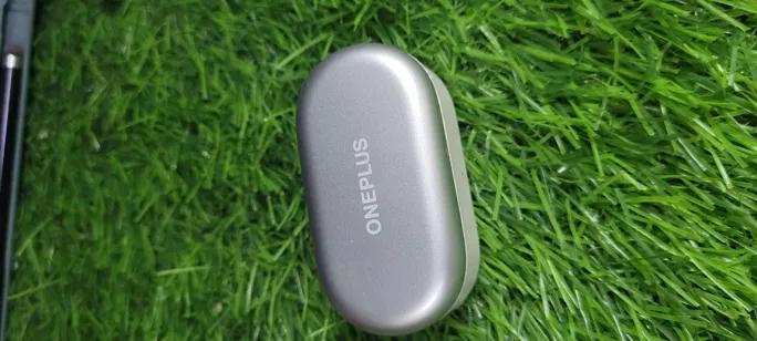 Buy used Oneplus Refurbished Wireless Earbuds White online on Resellpur