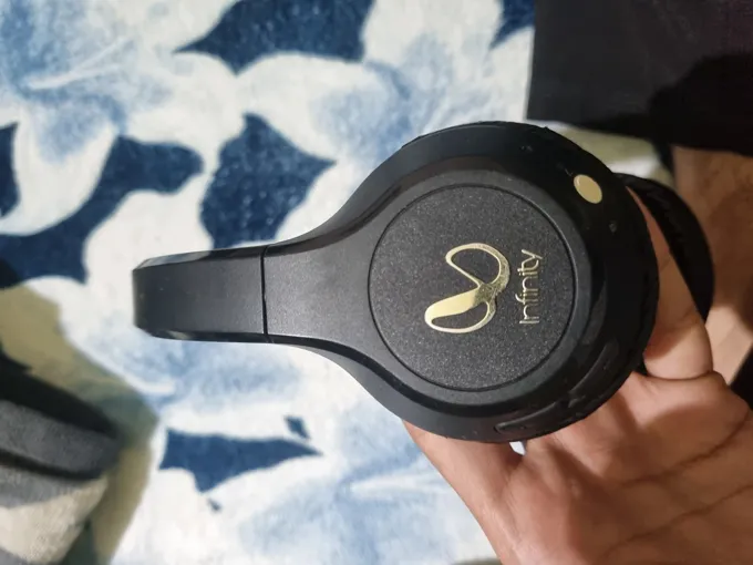 Sold second hand Infinity Glide 510 Headphones - Black - Deep Bass, Bluetooth 5.0 on Resellpur