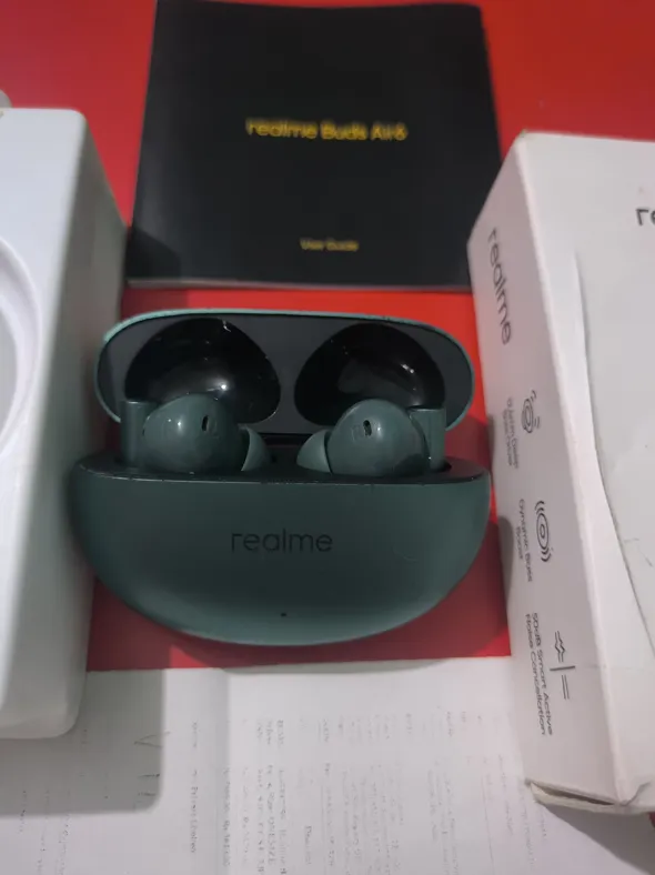Buy used Realme Buds Air 6 | Used | Wireless Earbuds | Green | 50db ANC online on Resellpur