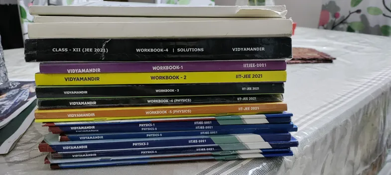 Buy used Vidyamandir JEE Workbooks | Very Good Condition | Paperback | Multi-color | 5+ Kg online on Resellpur