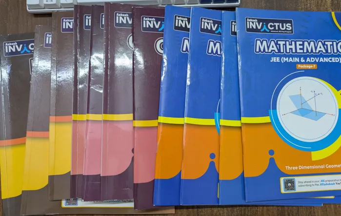 Buy used Aakash Invictus Advanced JEE Prep Program 79 Modules Complete Combo online on Resellpur