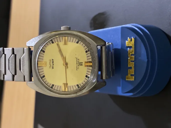 Buy used HMT Vijay Vintage Mechanical Men's Wristwatch 17 Jewels online on Resellpur