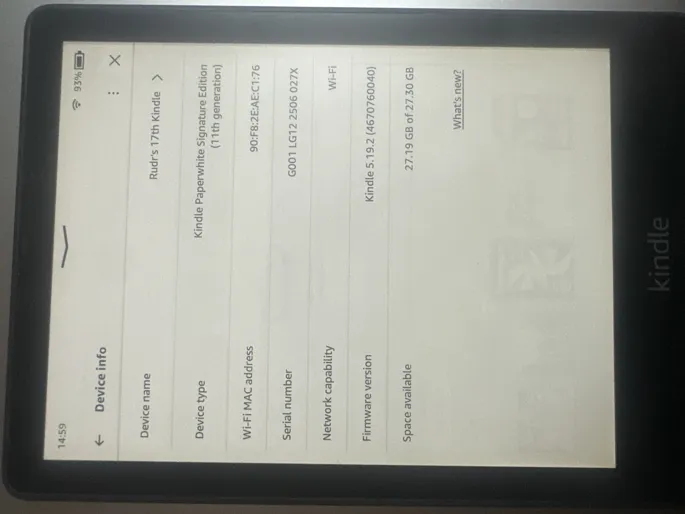 Sold second hand Kindle Paperwhite Signature Edition 11th Gen, Like New, Black E-reader on Resellpur