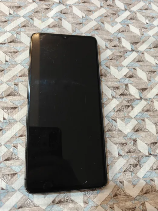 Sold second hand Realme X2 Pro Used Smartphone White 128GB 8GB RAM Display Needs Replacement on Resellpur