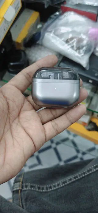 Sold second hand SAMSUNG BUDS 3PRO on Resellpur