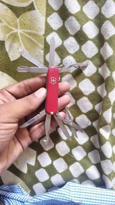 Sold second hand Victorinox Mini Champ Pocket Knife on Resellpur