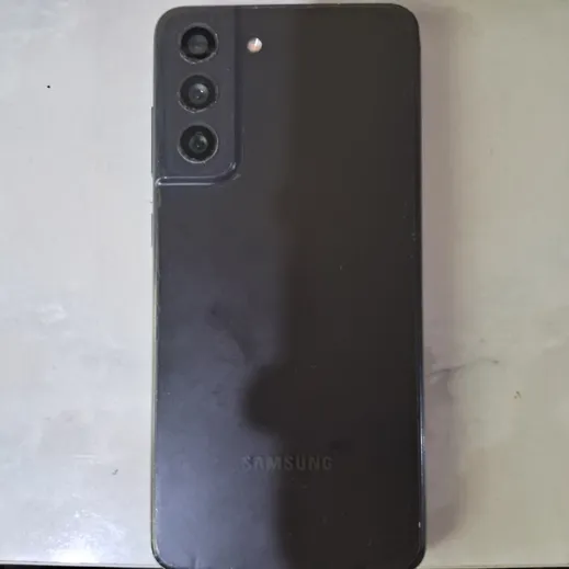 Sold second hand Samsung Galaxy S21 FE Black 8GB 256GB, Good Condition, Screen Replaced on Resellpur