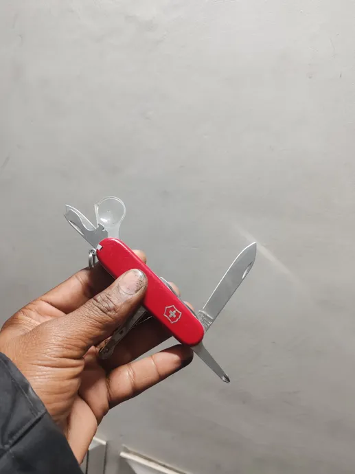 Sold second hand Victorinox Explorer Swiss Army Knife - Decent Condition - 18+ - Multi-tool - Red - Compact & Affordable on Resellpur