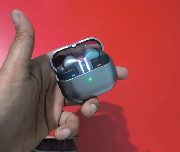 Sold second hand Samsung Galaxy Buds 3 Pro Black | Adaptive ANC | Hi-fi Audio on Resellpur