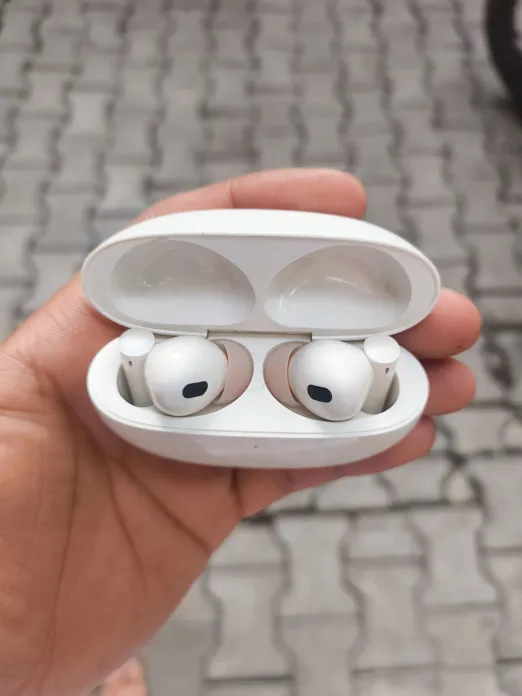 Buy used Realme Buds Air 5 Pro - Fully Working - White - Wireless Earbuds online on Resellpur