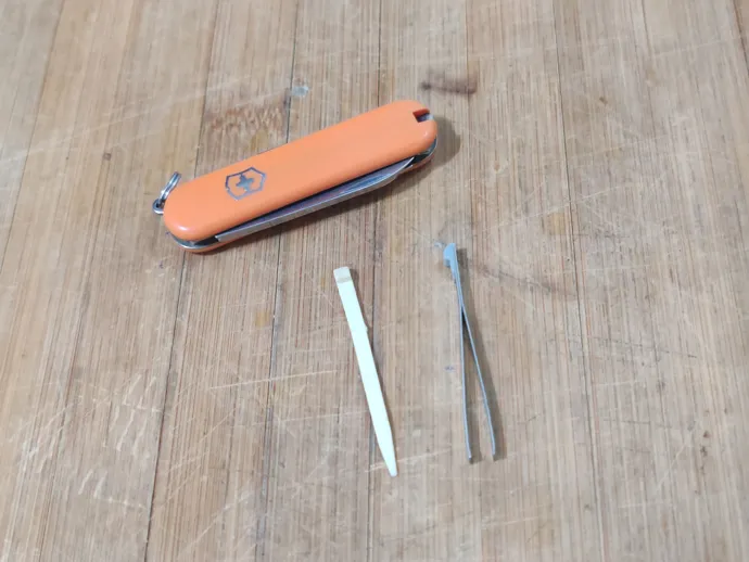 Buy used Victorinox Classic SD Multi-tool Orange Stainless Steel online on Resellpur