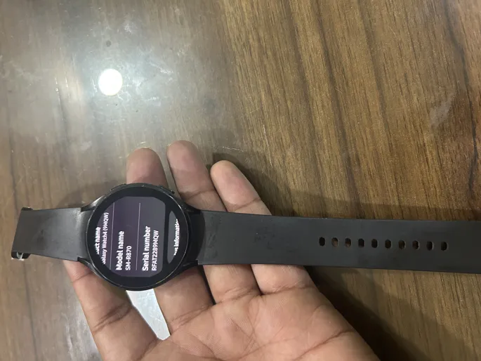 Buy used Samsung Galaxy Watch 4 44mm Black Gps-only Smartwatch Good Condition online on Resellpur